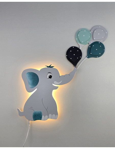 Słoń z balonikami